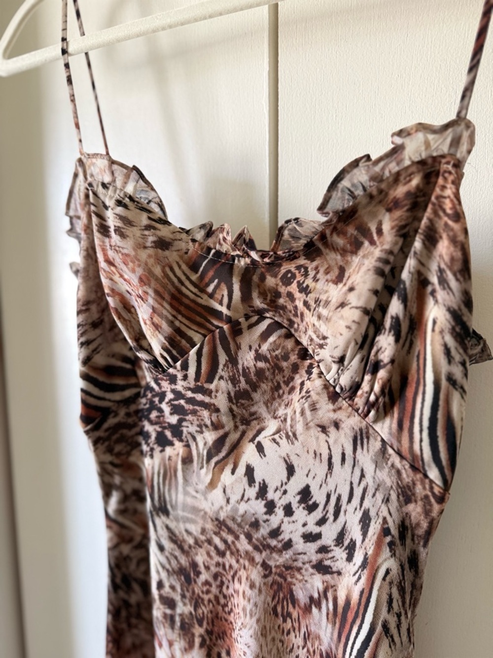 Maeryn Maxi Dress in Taupe Brown Leopard ASTR the Label Size Small - Picture 10 of 11
